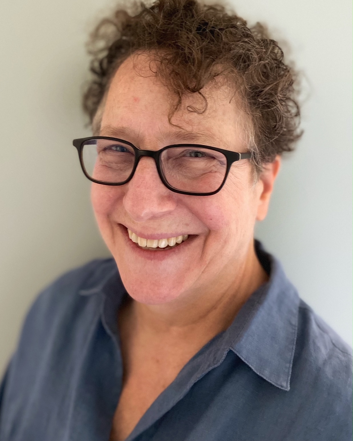 Headshot of Kelly Klein